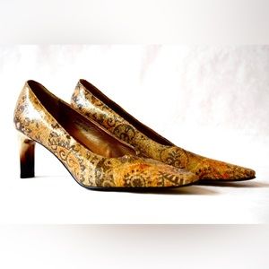 Amazing J. Renee Vintage Pumps - size 6 1/2M
